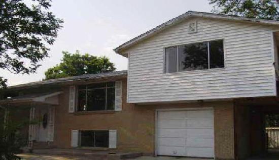 3965 W Quinn Pl, Denver, CO 80236 