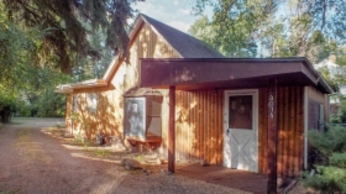 307 1/2 W Cheyenne Rd, Colorado Springs, CO 80906 