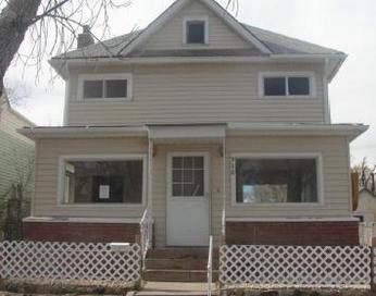 910 San Juan Ave, La Junta, CO 81050 