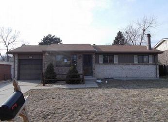 909 Nelson St, Lakewood, CO 80215 