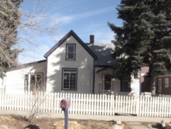 932 4th St, Berthoud, CO 80513 