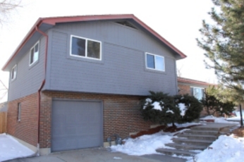 10430 Livingston Dr, Northglenn, CO 80234 