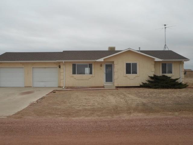 608 E Paradise Dr, Pueblo, CO 81007 