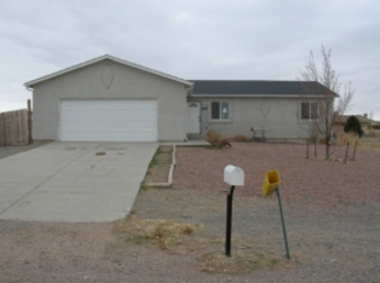 876 S Knox Dr, Pueblo, CO 81007 