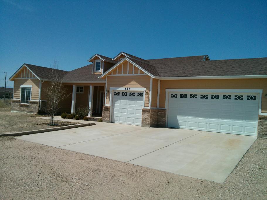423 N Idledale Dr, Pueblo West, CO 81007 