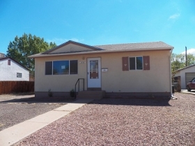 2122 Elmwood Ln, Pueblo, CO 81005 