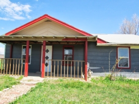 75 W Gandy Ave, Keenesburg, CO 80643 