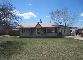 133 E Meneffe St, Mancos, CO 81328 
