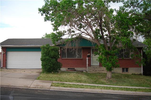 7654 Sherman St, Denver, CO 80221 