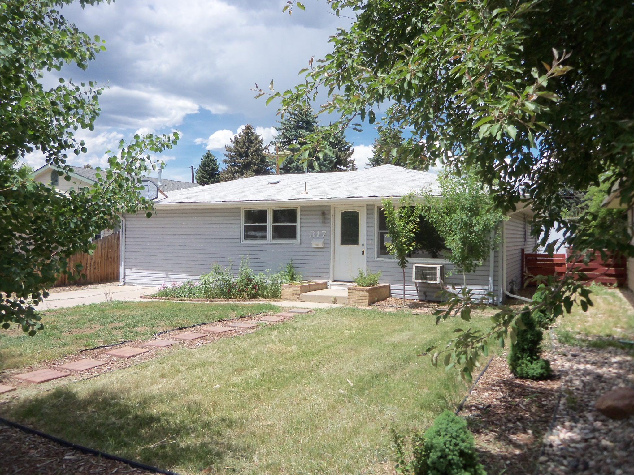317 Crescent Dr, Loveland, CO 80538 