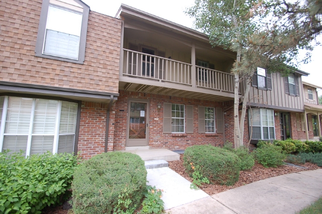 8662 E Amherst Dr #C, Denver, CO 80231 