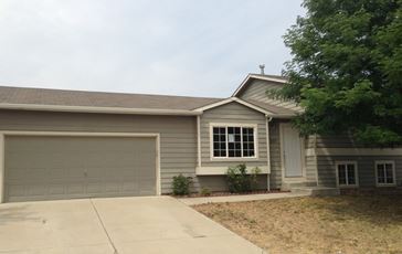 301 Sunset Lane, Dacono, CO 80514 