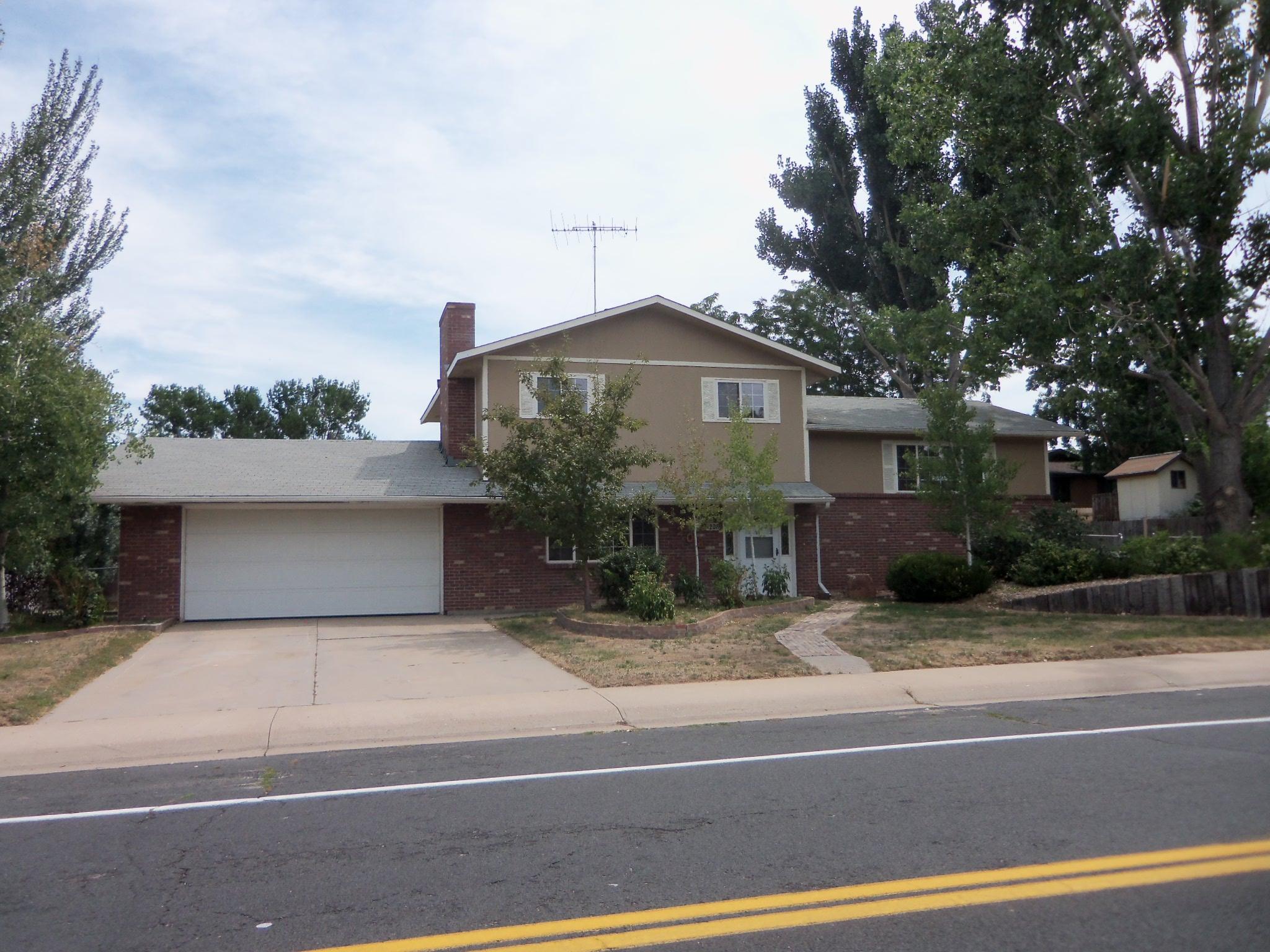 208 42nd Avenue, Greeley, CO 80634 