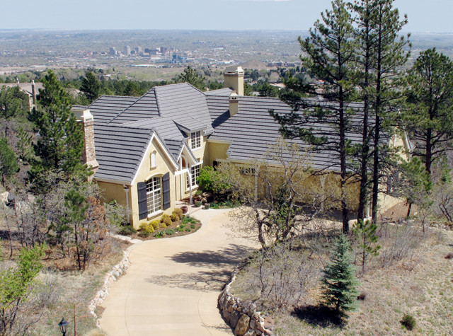 2324 Stratton Woods View, Colorado Springs, CO 80906 