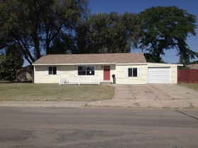 300 Valley Dr, Sterling, CO 80751 