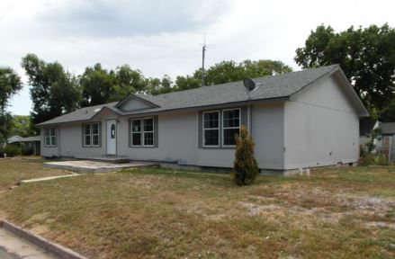 606 S Campbell Ave, Holyoke, CO 80734 