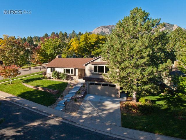2596 Briarwood Dr, Boulder, CO 80305 