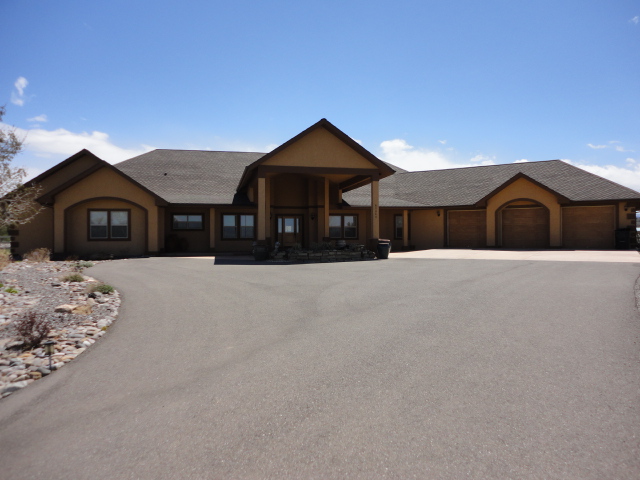 62242 Oleander Cir, Montrose, CO 81403 