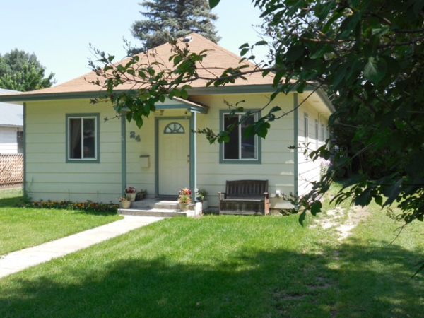 24 Davis St, Monte Vista, CO 81144 