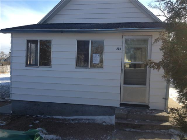 208 Cheyenne Ave, Grover, CO 80729 