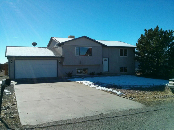 270 W Baldwyn Dr, Pueblo West, CO 81007 