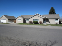 307 Fullenwider Ave, Center, CO 81125 