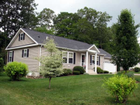 15 Wyndwood Drive, Uncasville, CT 06382 