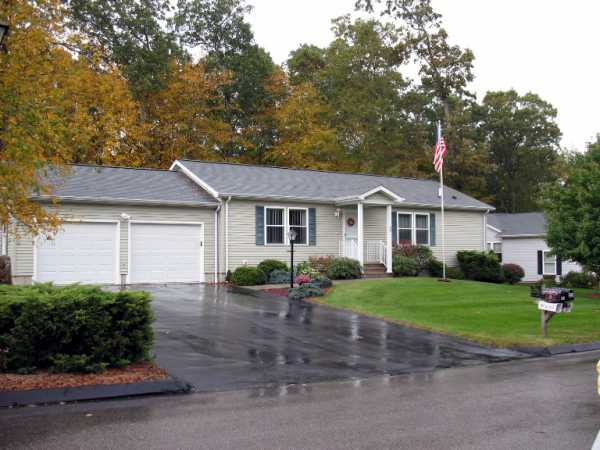 24 Indian Hill Road, Uncasville, CT 06382 