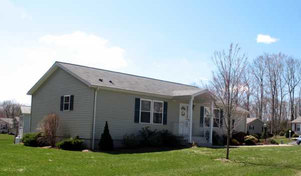 58 Indian Hill Road, Uncasville, CT 06382 