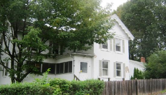 33 Franklin St, Ansonia, CT 06401 