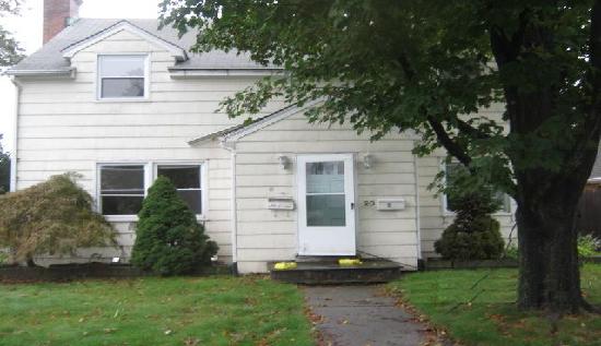 20 Harriet St, Norwalk, CT 06851 