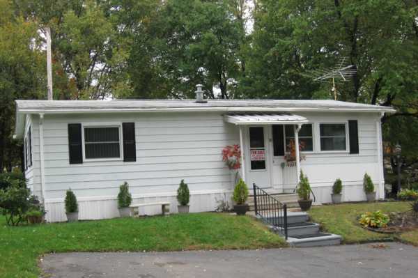 8 Maplerock Road, Southington, CT 06489 