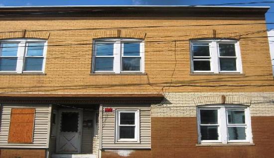 75 Pleasant St, Waterbury, CT 06706 