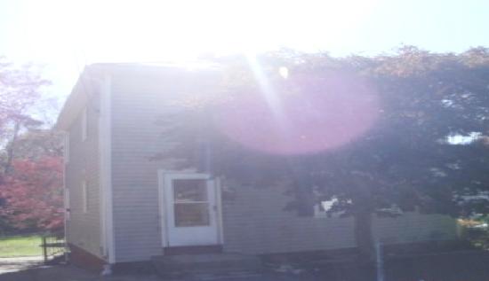 26 Eighth St, Derby, CT 06418 