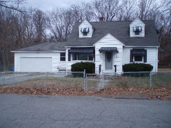 22 Lyric Avenue, Waterbury, CT 06705 