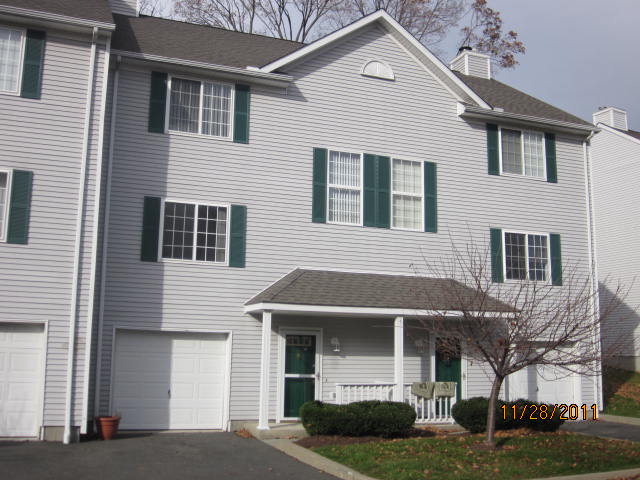 14 South Street, Danbury, CT 06810 