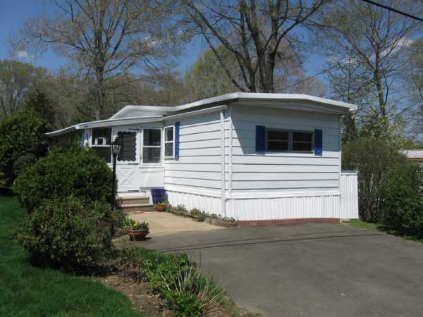 19 Whitewood Road, Killingworth, CT 06419 