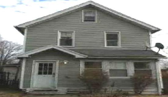 12 Lowe St, Norwalk, CT 06854 