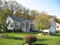 3 Looking Glass Circle, Uncasville, CT 06382 
