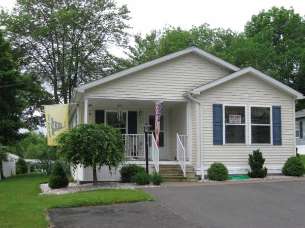 5 Eastview Road, Southington, CT 06489 