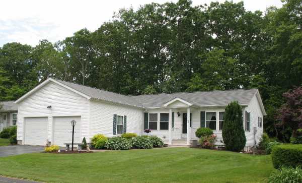33 Indian Hill Road, Uncasville, CT 06382 