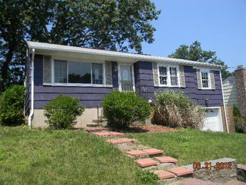71 Horseshoe Dr, Waterbury, CT 06706 