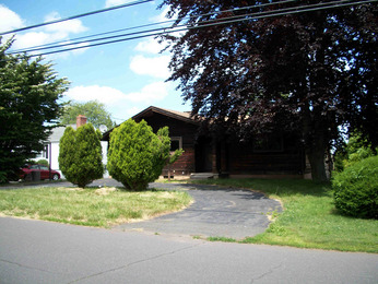 114 Knollwood Road, West Hartford, CT 06110 