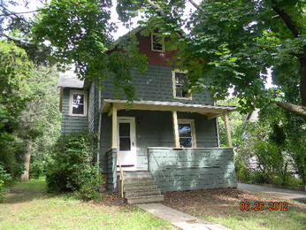 34 Horton Ave, Meriden, CT 06450 