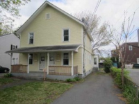 14 -16 Essex St, Manchester, CT 06040 