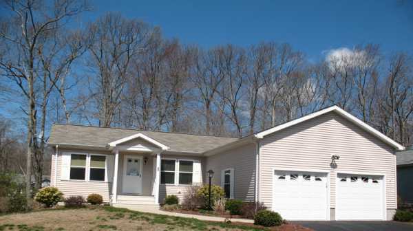 29 Indian Hill Road, Uncasville, CT 06382 