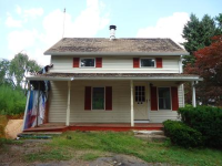 17 Mountain Rd, Windsor, CT 06095 