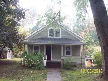 158 Park St., Putnam, CT 06260 