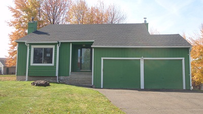 1 White Birch Cir, Bloomfield, CT 06002 