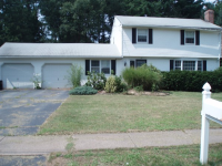 20 Rustic Ln, East Hartford, CT 06118 